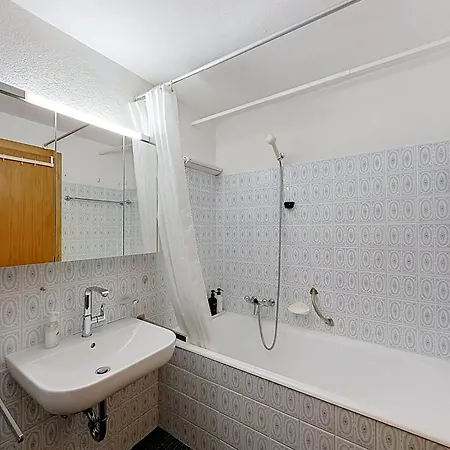 Arcade 605 Charming With South Facing Balcony Appartement